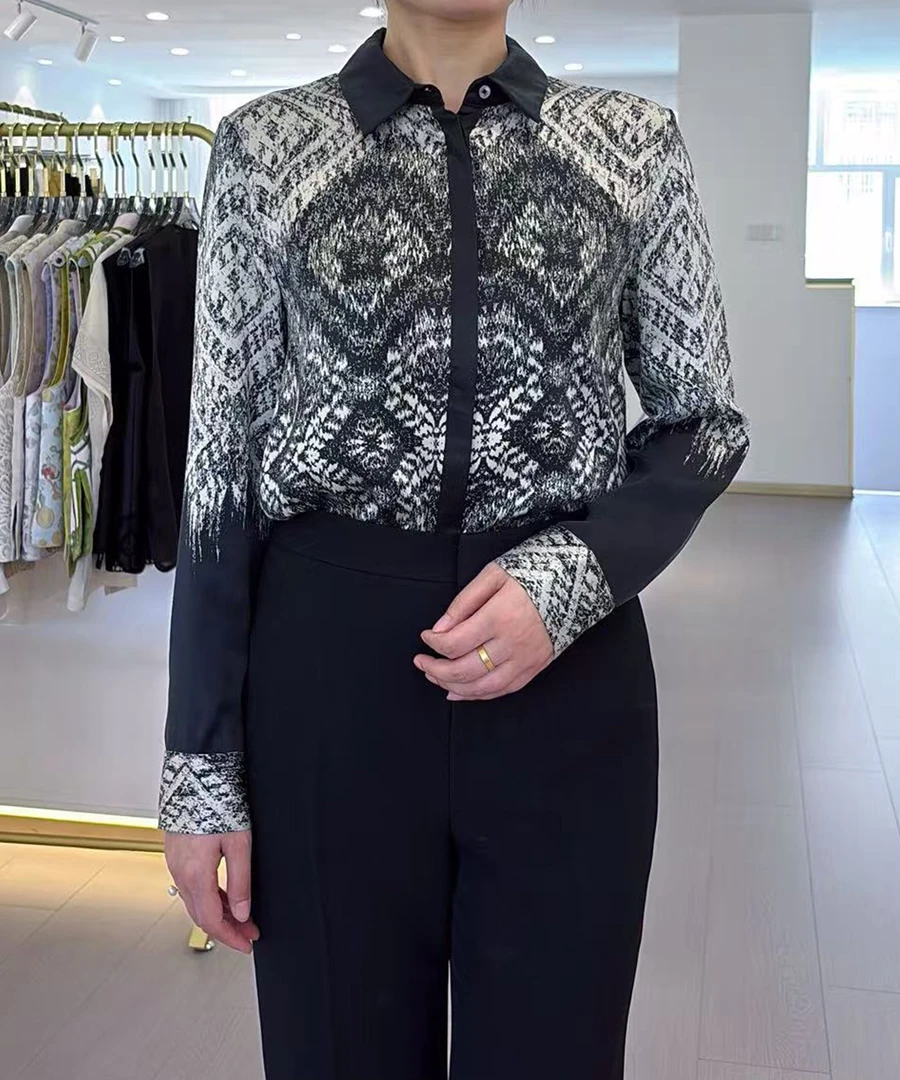 桑蚕丝对位印花衬衣真丝上衣衬衫 气质时尚百搭 长袖打底女士翻领