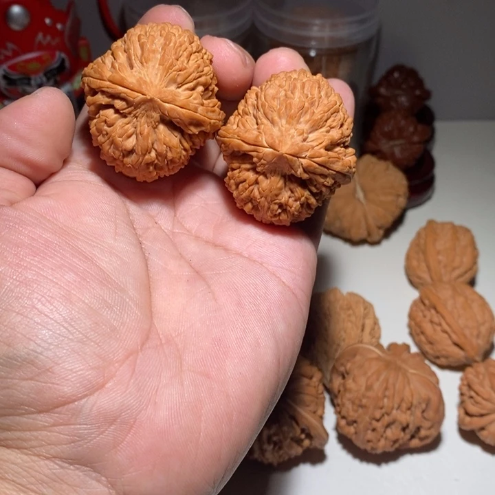 A***生文玩核桃大蒜头核桃