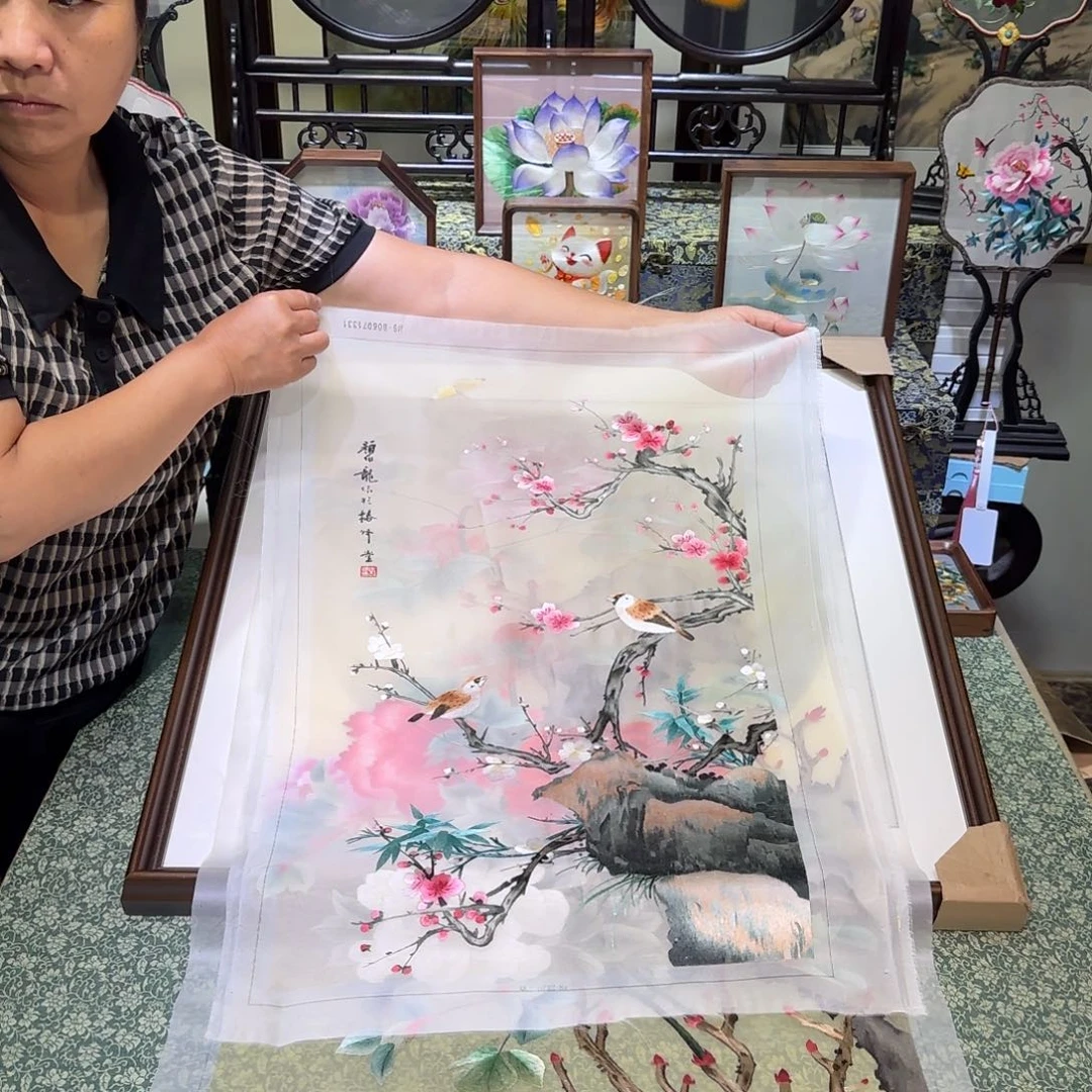 刺绣刺绣工艺精湛独特设计新颖时尚