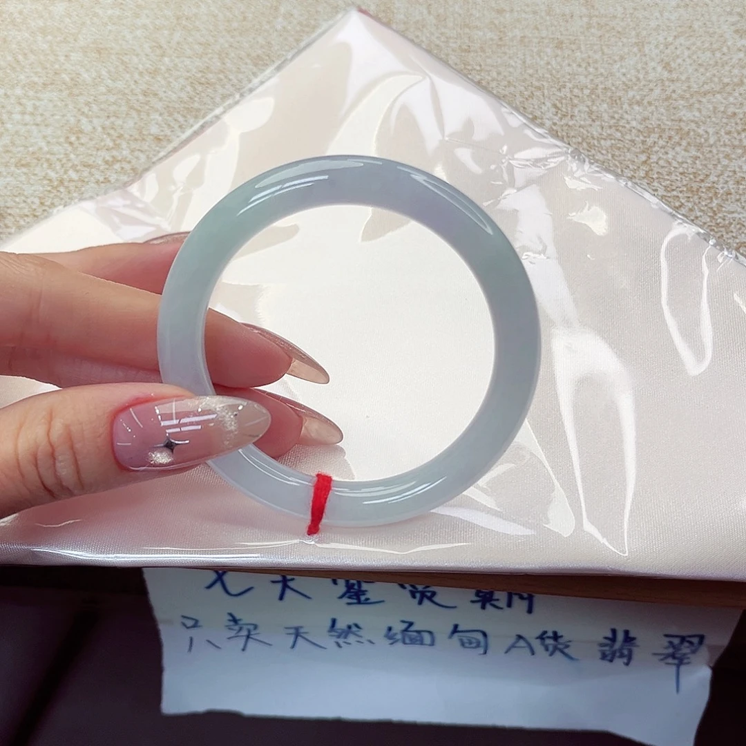 翡翠未镶嵌手镯手镯