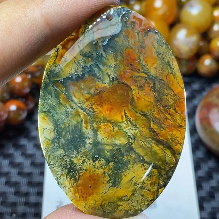 玛瑙/玉髓颈饰未镶嵌