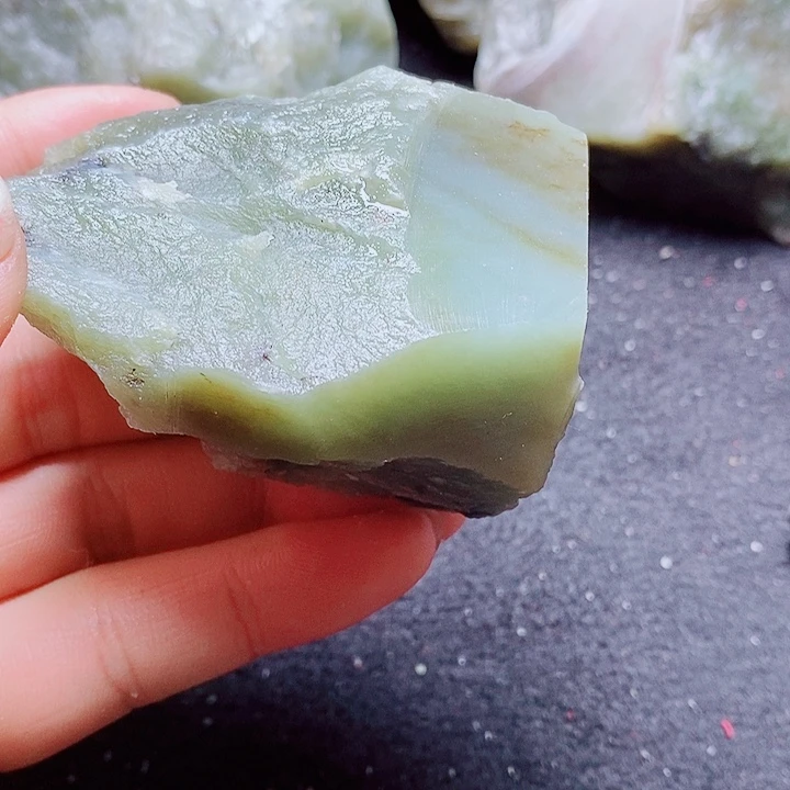 未镶嵌和田玉（糖玉）珠宝半成品