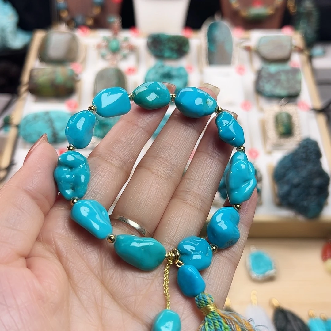 绿松石未镶嵌颈饰