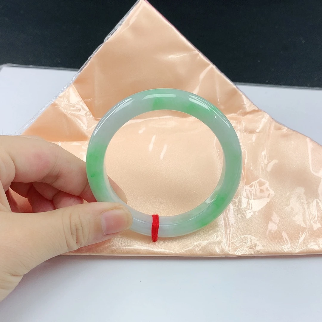 翡翠手镯未镶嵌翡翠617