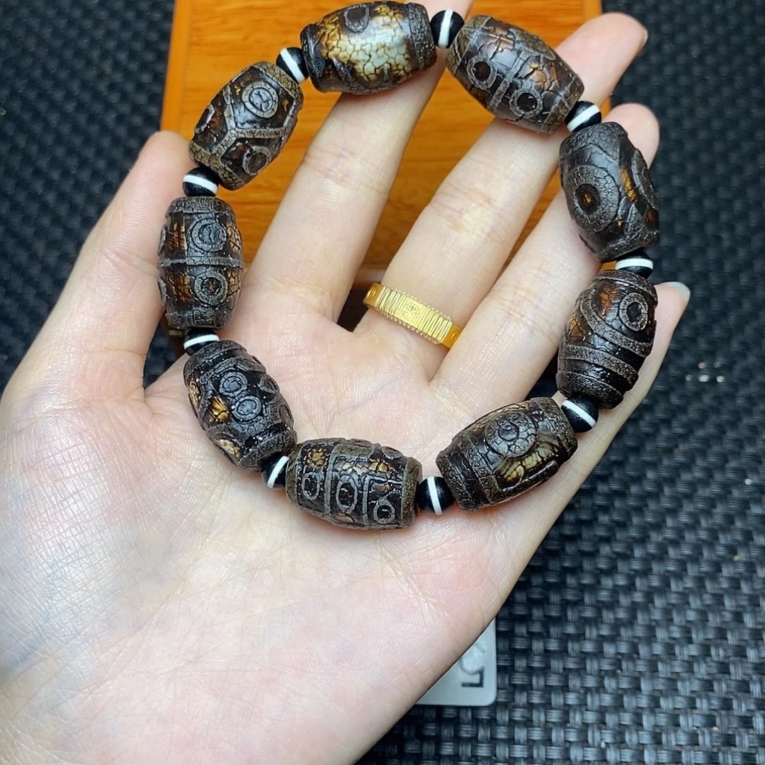 共***生玛瑙/玉髓未镶嵌手链