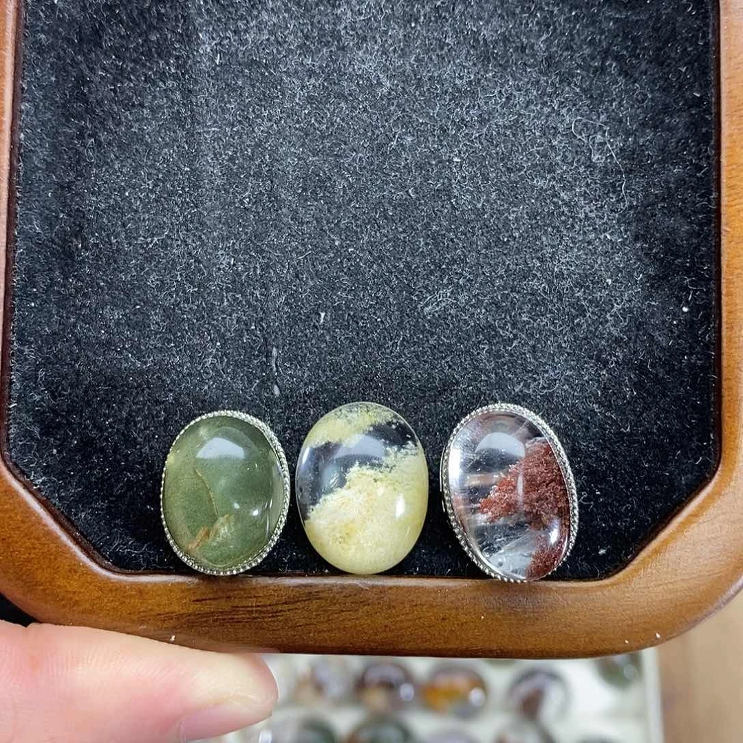 颈饰未镶嵌水晶釜***饼水晶