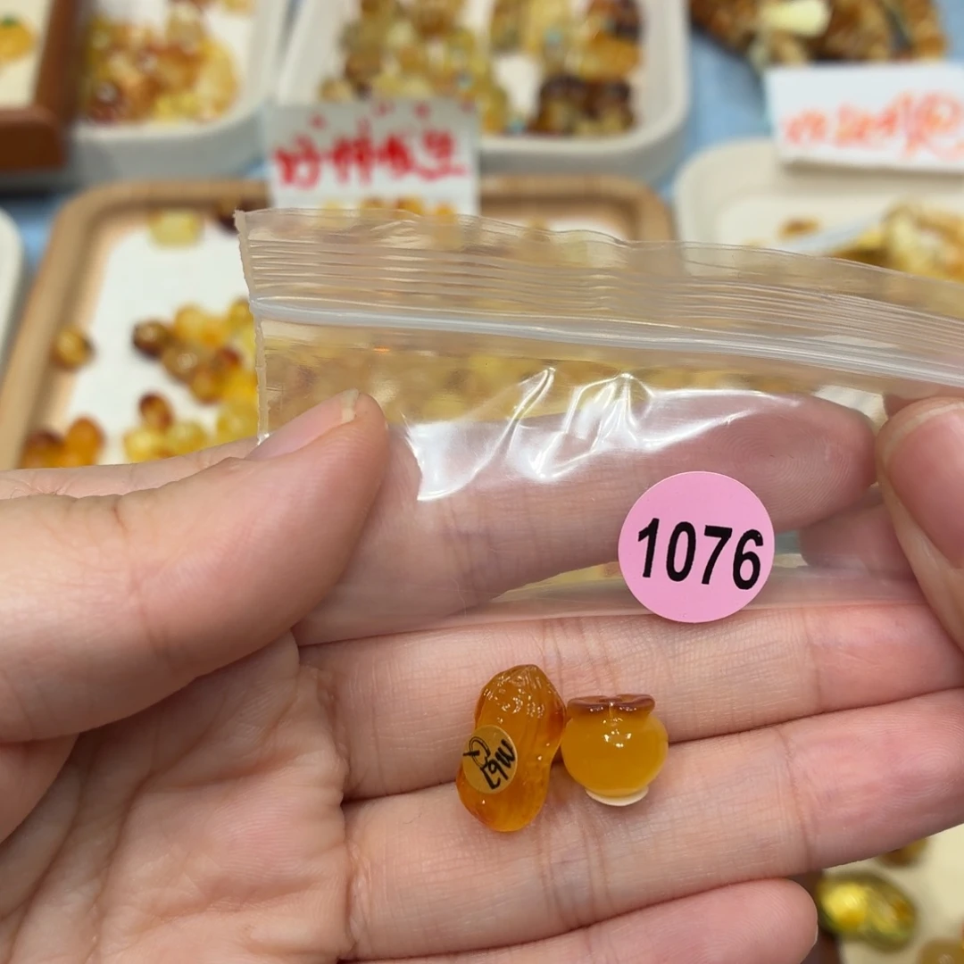 琥珀未镶嵌珠宝奇石
