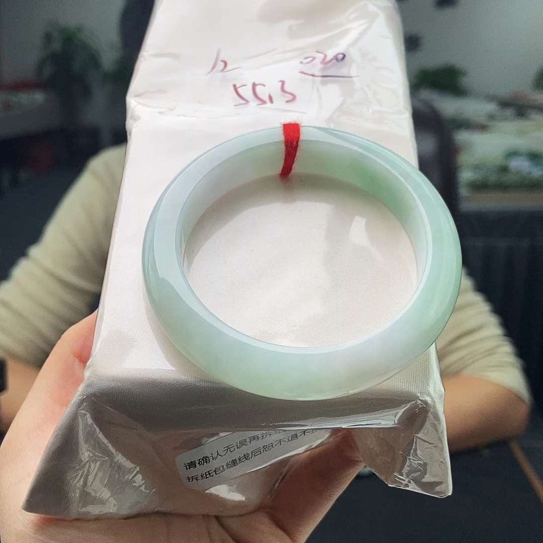 翡翠未镶嵌手镯拍一发一