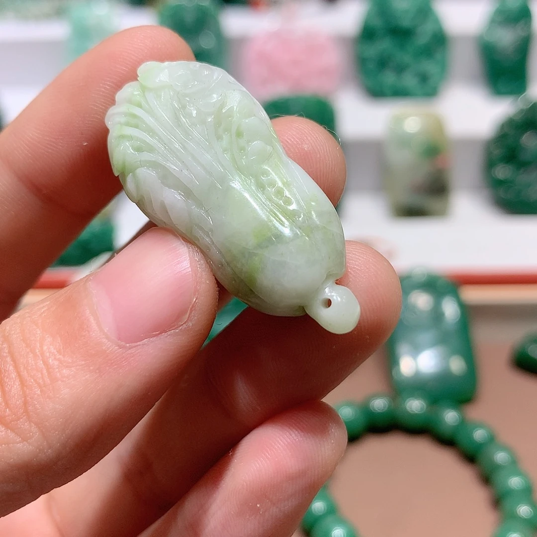 独山玉挂件未镶嵌