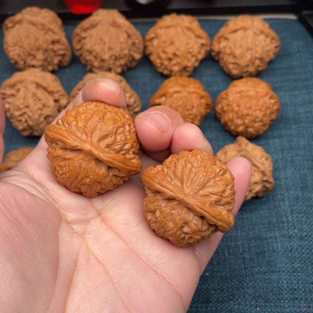 文玩核桃把件肉球宫灯40