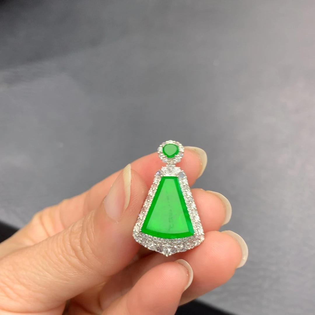 吊坠(不含链)18K金镶嵌翡翠
