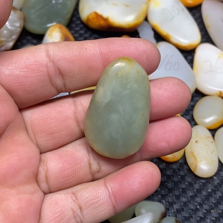 和田玉（白玉）珠宝奇石未镶嵌