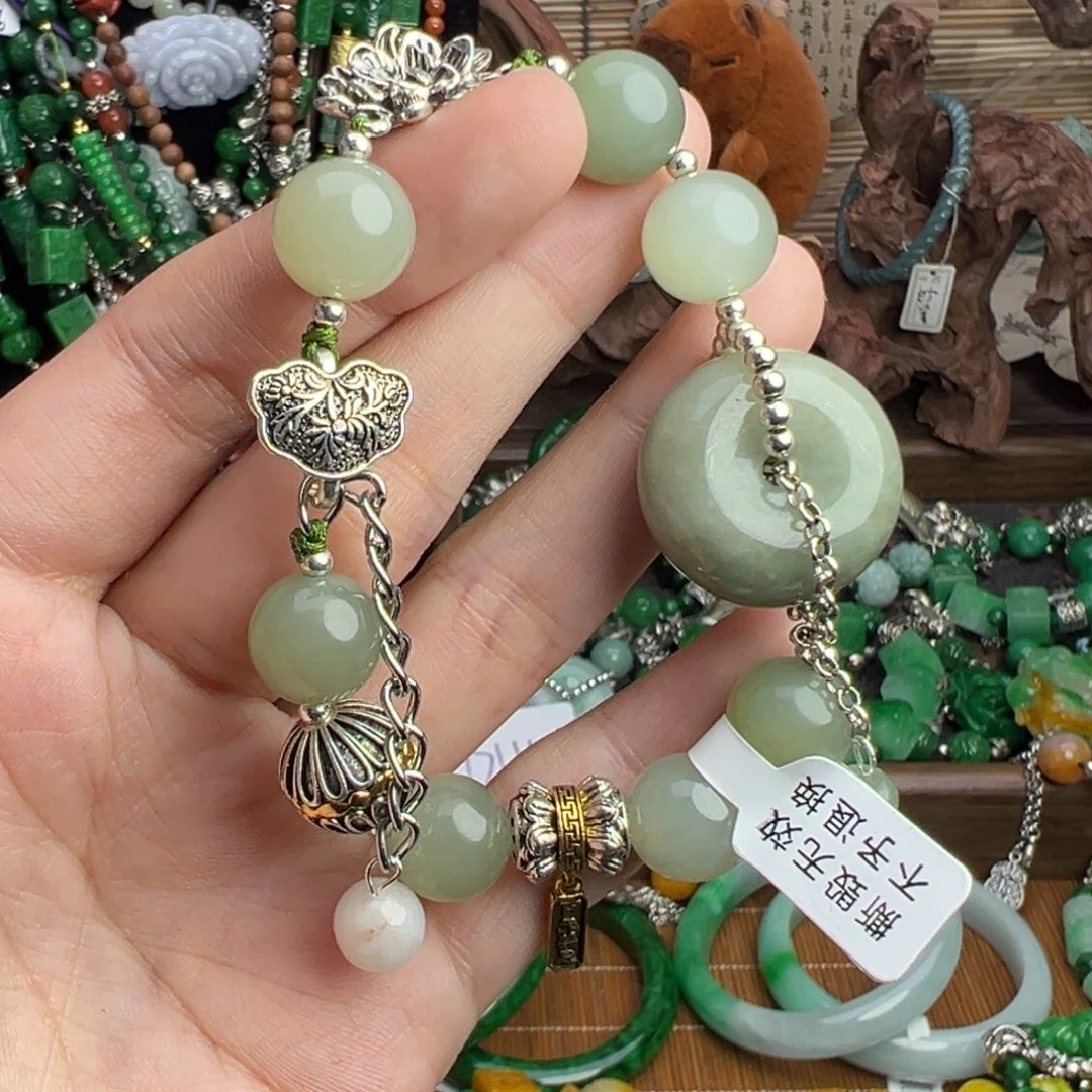 颈饰未镶嵌翡翠吊坠