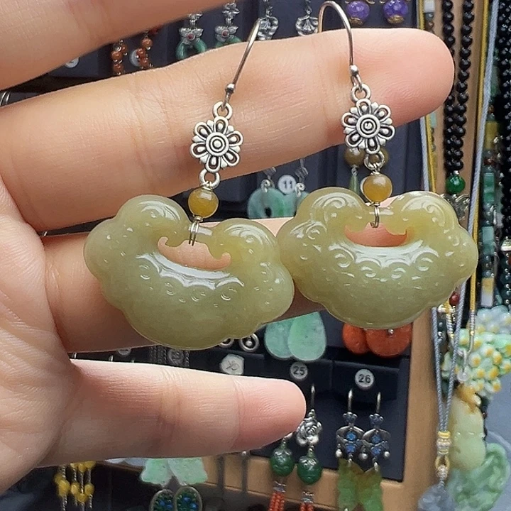 声***花和田玉银S925镶嵌耳饰