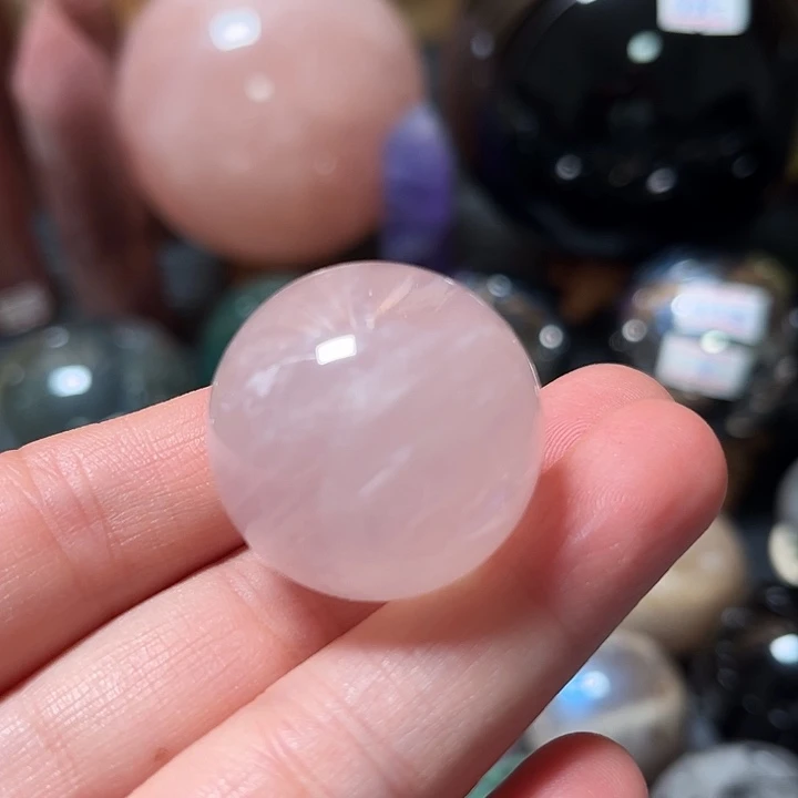 水晶珠宝半成品未镶嵌33克粉水晶球