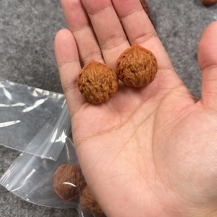 文玩核桃吊坠小满天星2.5