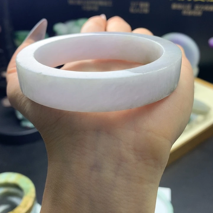 定制翡翠未镶嵌翡翠手镯可切叮当 4.