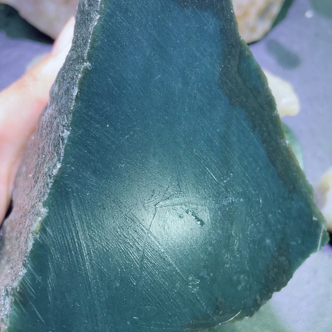 和田玉未镶嵌珠宝半成品