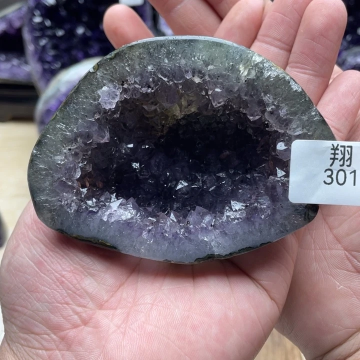 未镶嵌大型摆件（非配饰）水晶