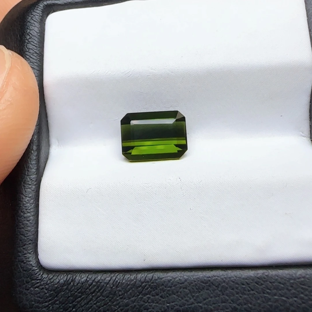 碧玺珠宝半成品未镶嵌天然绿碧玺约1.75克拉