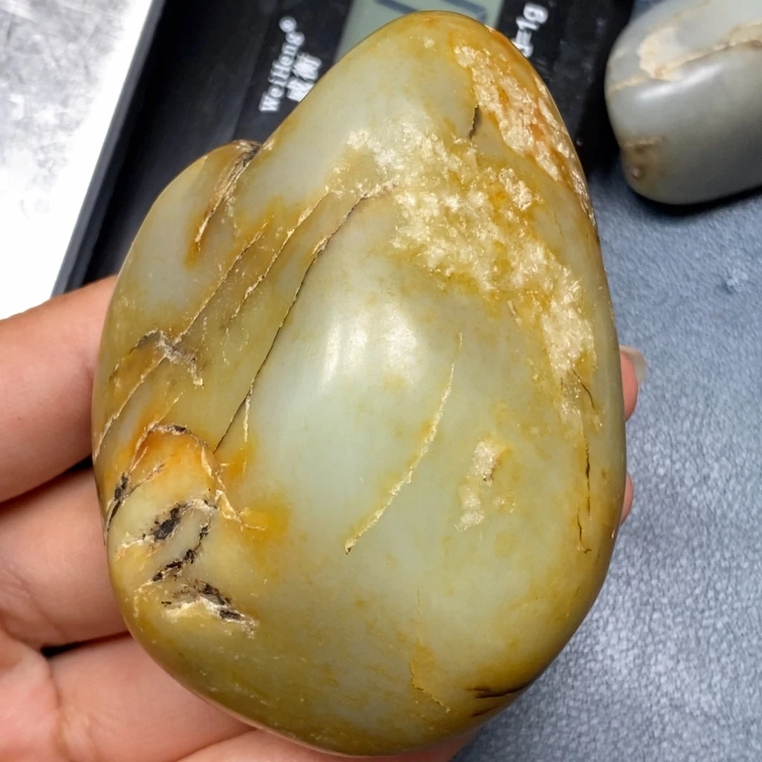 和田玉（糖玉）未镶嵌挂件