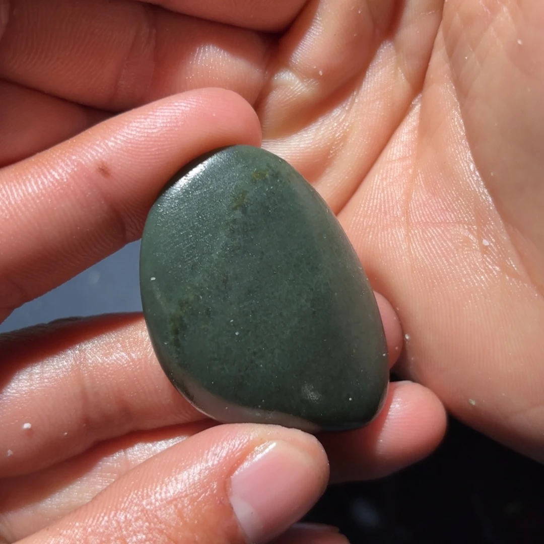 和田玉未镶嵌珠宝奇石