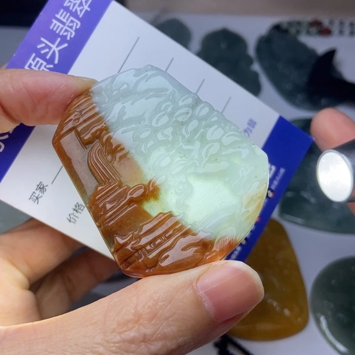 翡翠未镶嵌颈饰翡翠