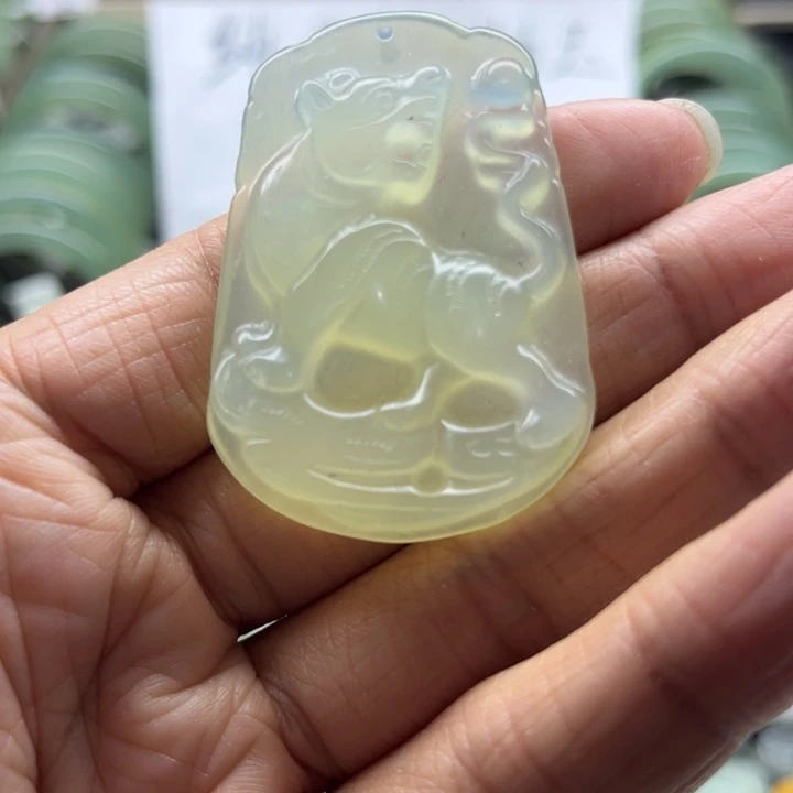 蛇纹石玉未镶嵌手镯19