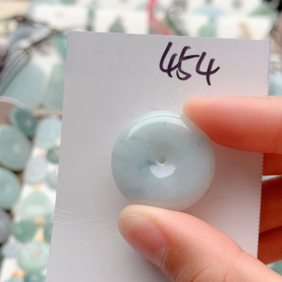 翡翠未镶嵌颈饰吊坠