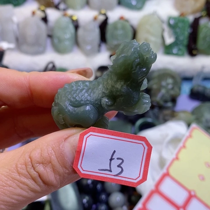 和田玉边角料未镶嵌