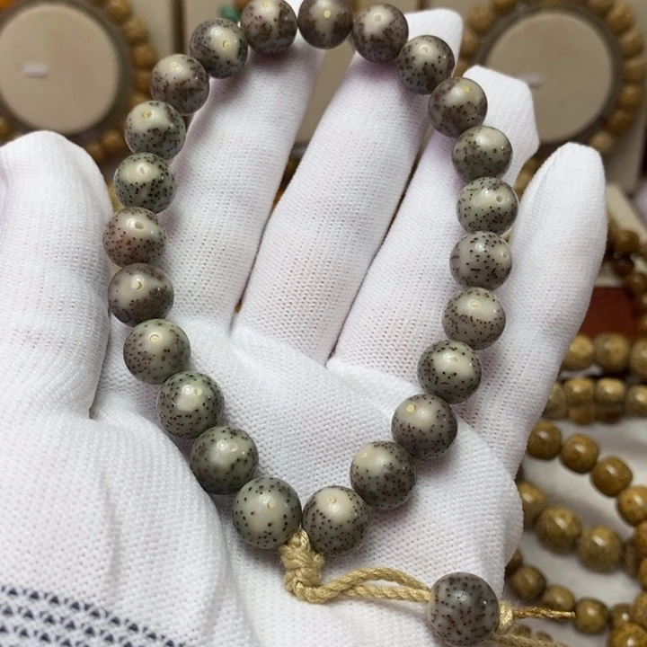 星月菩提吊坠石玉10糯冰正圆单圈