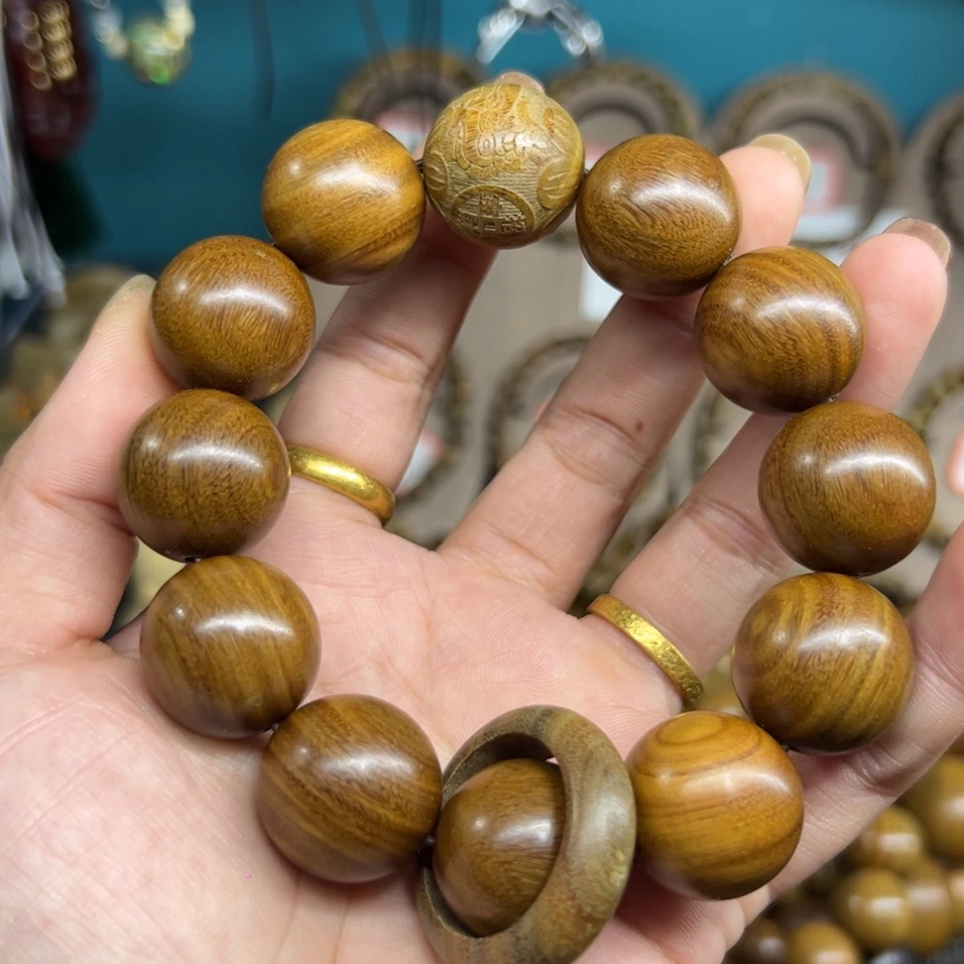 维腊木（绿檀）无事牌