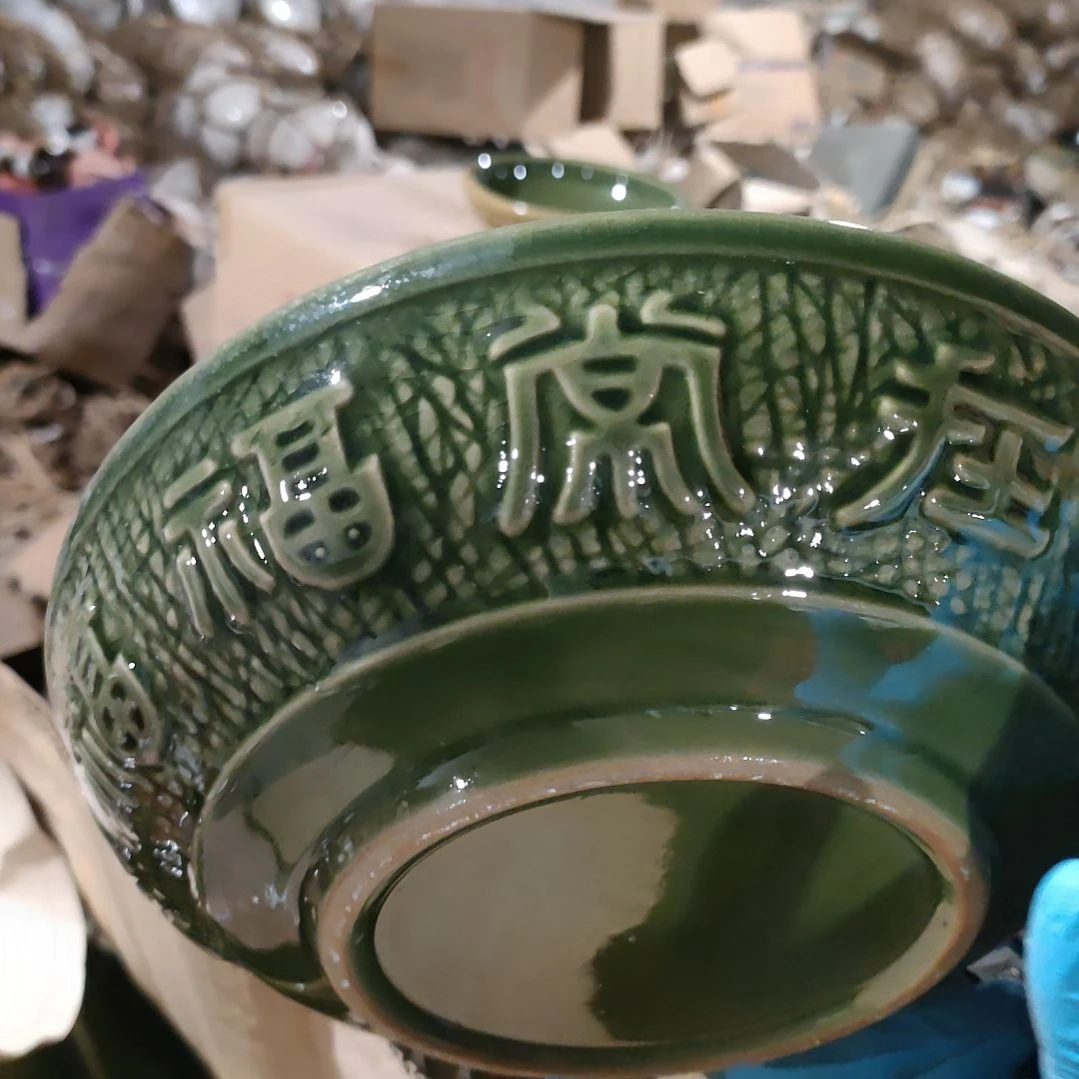摆件陶瓷盘子碗啥都有