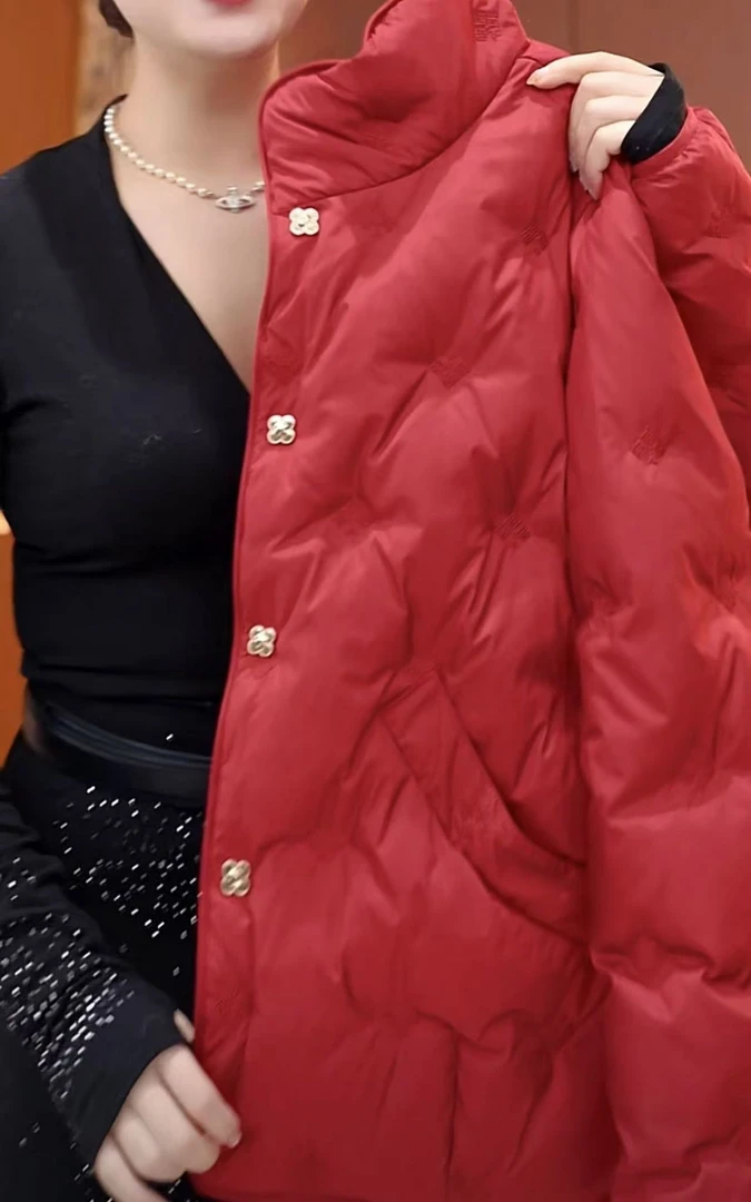 YY-2025新年红刺绣直充羽绒服