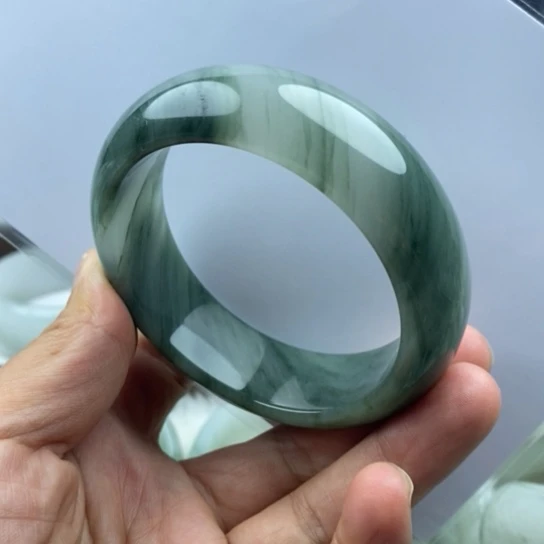 未镶嵌手镯石英质玉（金丝玉）