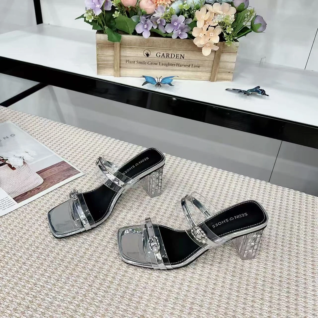 55611   新款法式时尚气质粗跟凉拖鞋