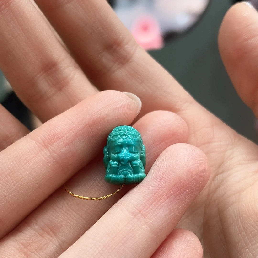 绿松石未镶嵌颈饰