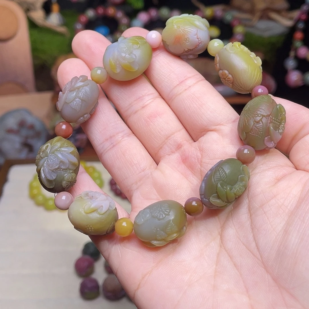 玛瑙/玉髓未镶嵌手串盐源玛瑙荷花手串