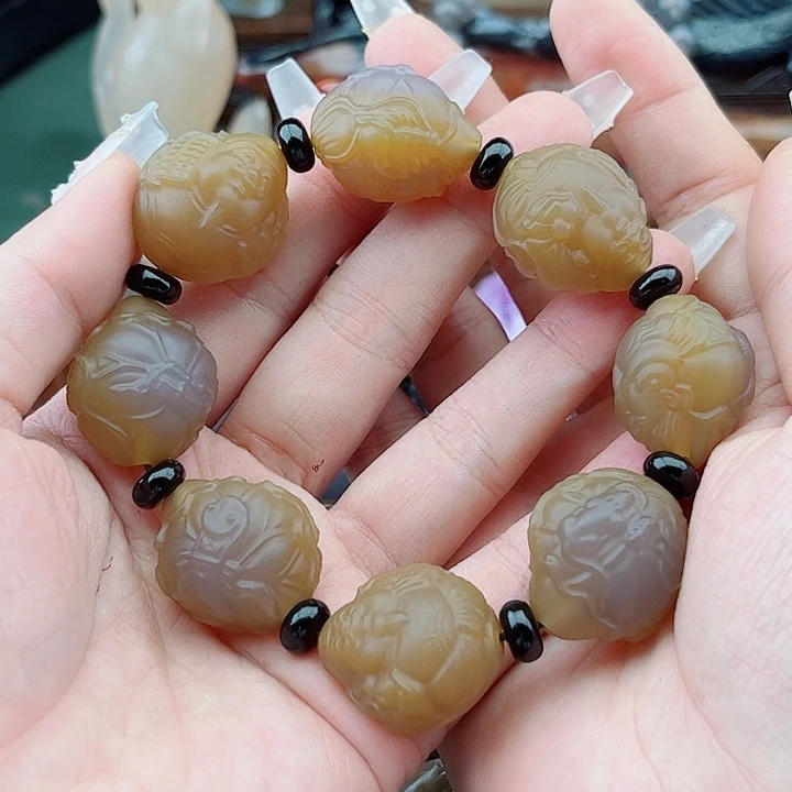 玛瑙吊坠未镶嵌乐****当