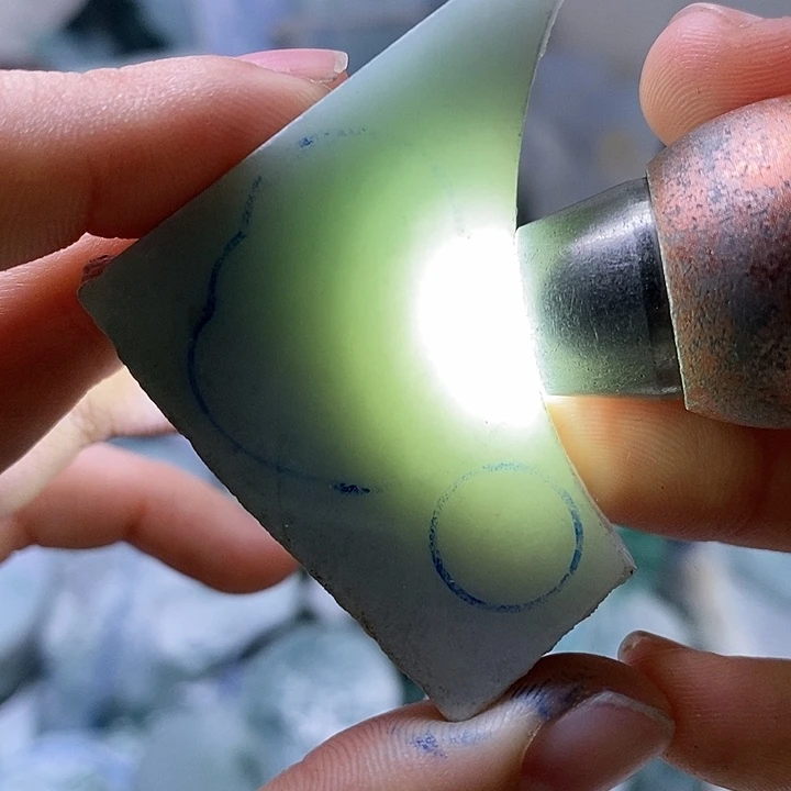 翡翠裸石纯天然翡翠