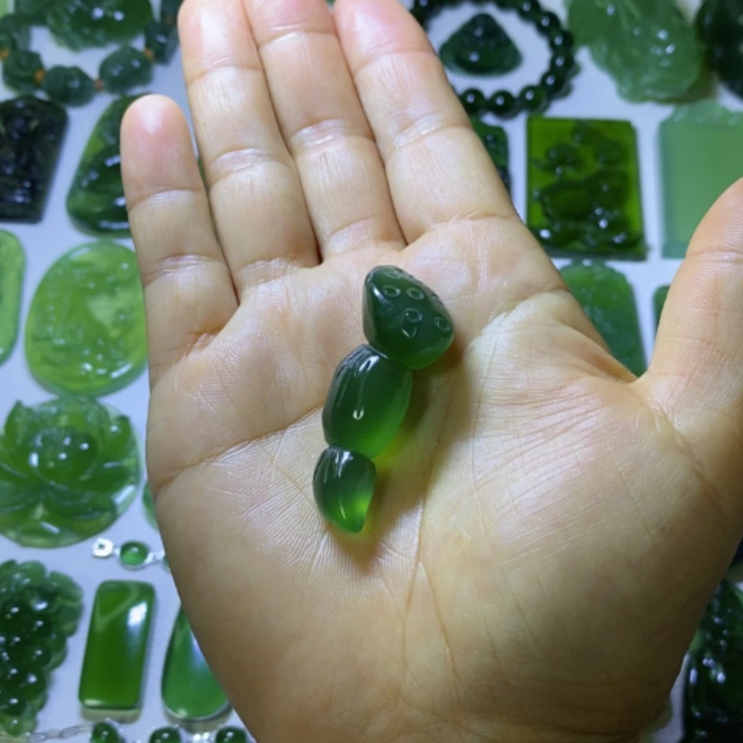 【闪购商品】未镶嵌蛇纹石玉颈饰