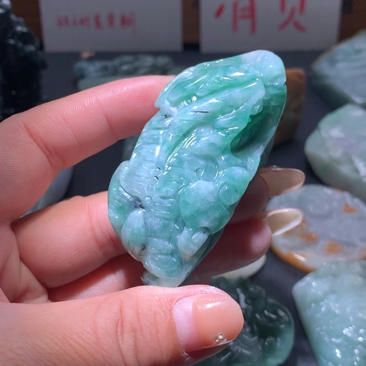 翡翠未镶嵌颈饰保真天然A货翡翠