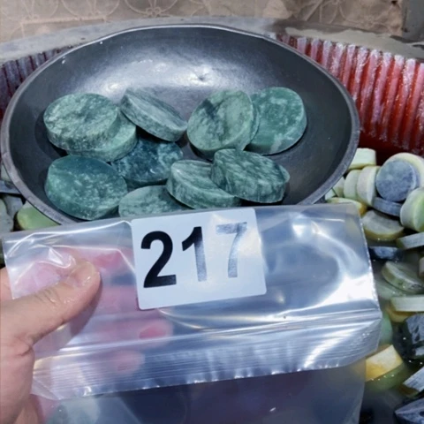 【闪购商品】蛇纹石玉珠宝半成品未镶嵌