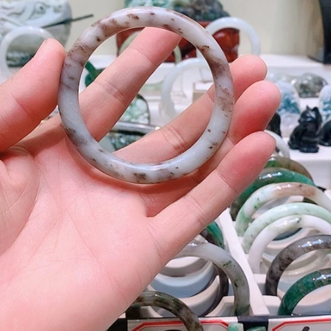 独山玉未镶嵌手镯用****8