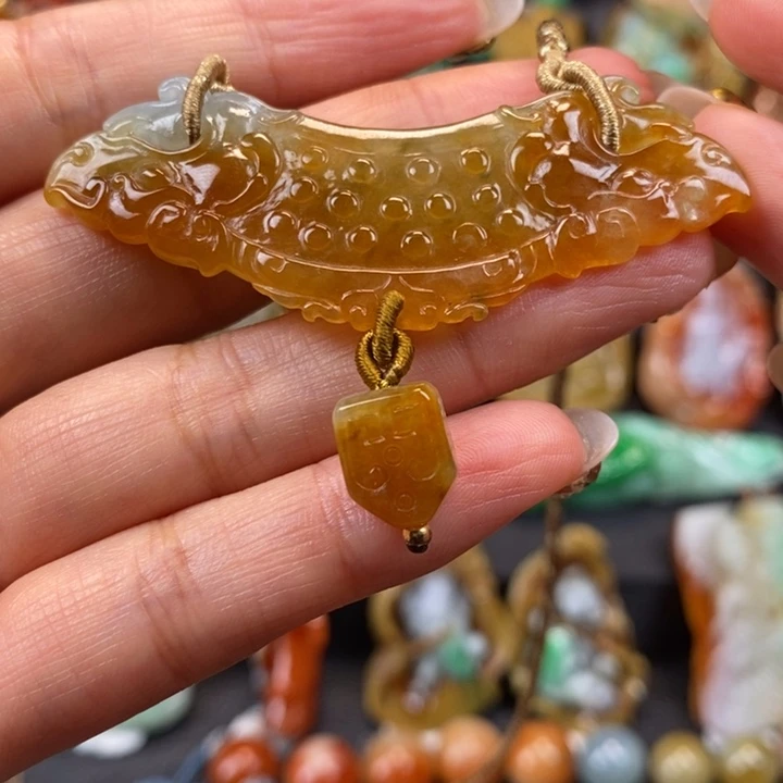 花***开翡翠未镶嵌挂件缅甸天然翡翠A货