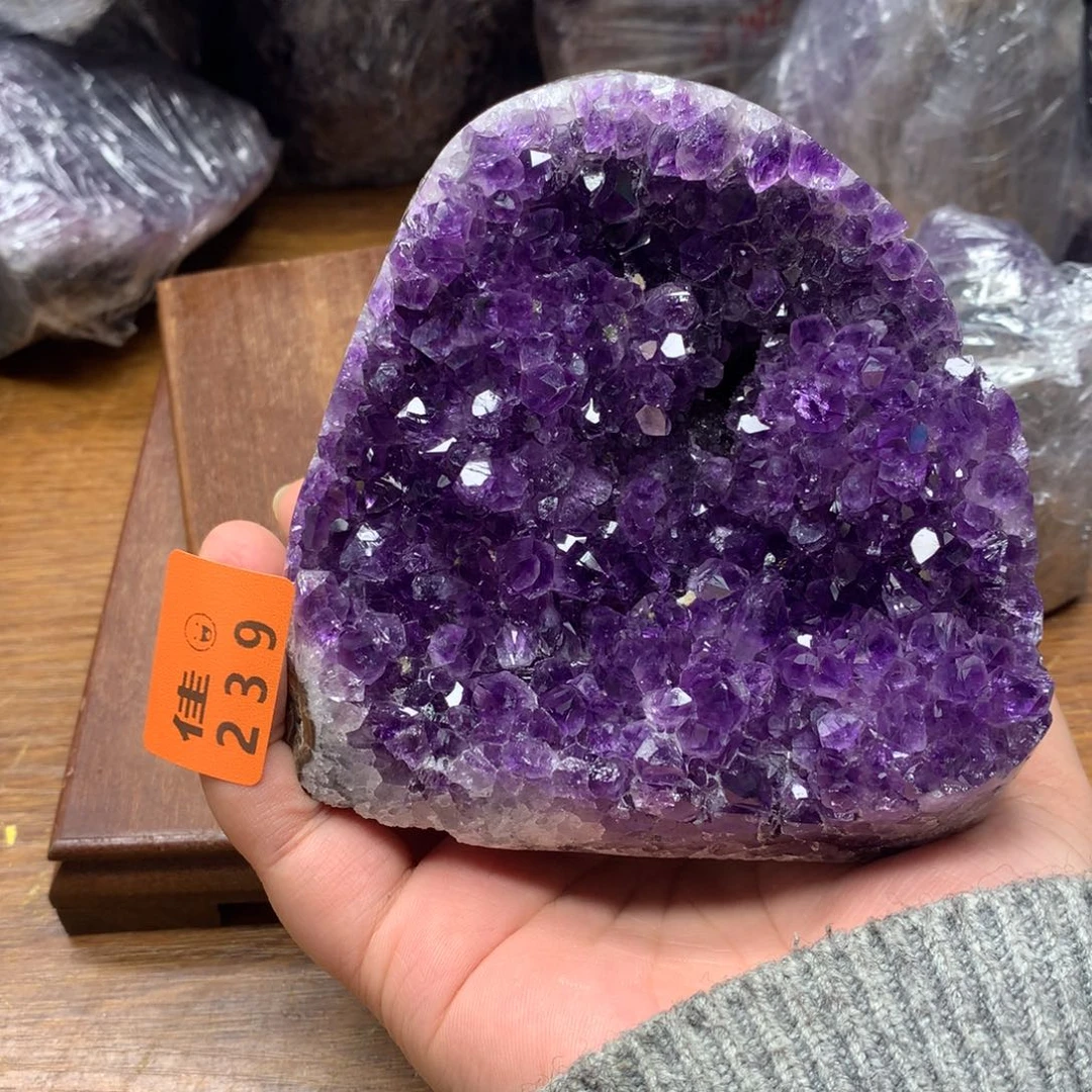 水晶大型摆件（非配饰）未镶嵌