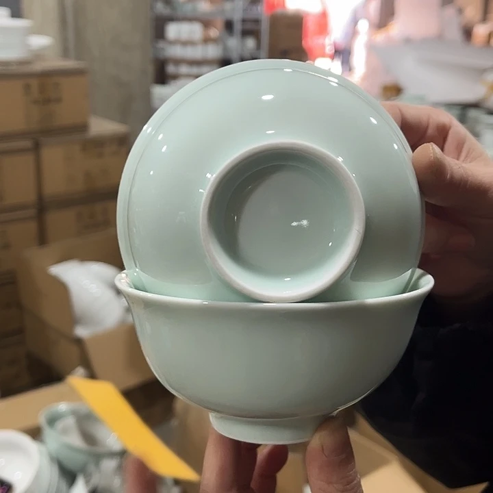 瓷片青瓷4.75英寸米饭碗2个，微瑕包邮
