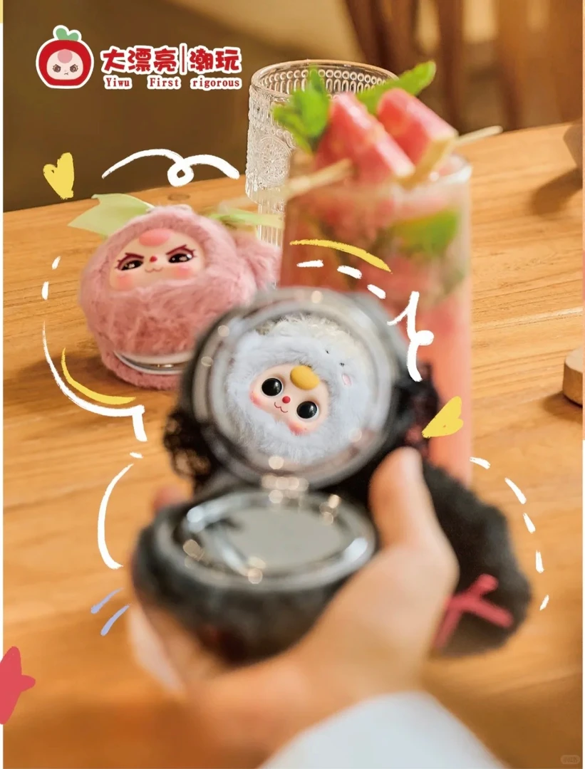 【踩后四】毛绒潮玩可爱挂饰玩具 卫生巾 化妆镜