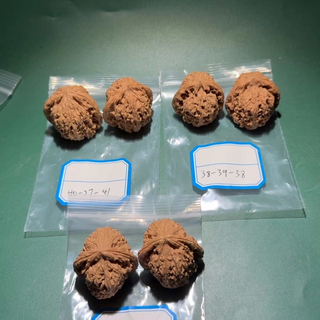 文玩核桃吊坠南疆12