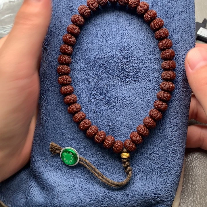 不***嘻吊坠金刚菩提老树王